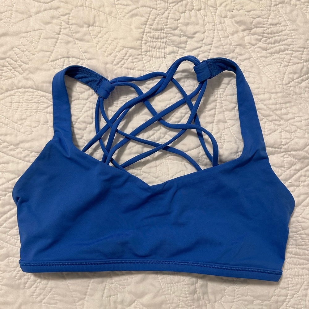 Lululemon sports bra
